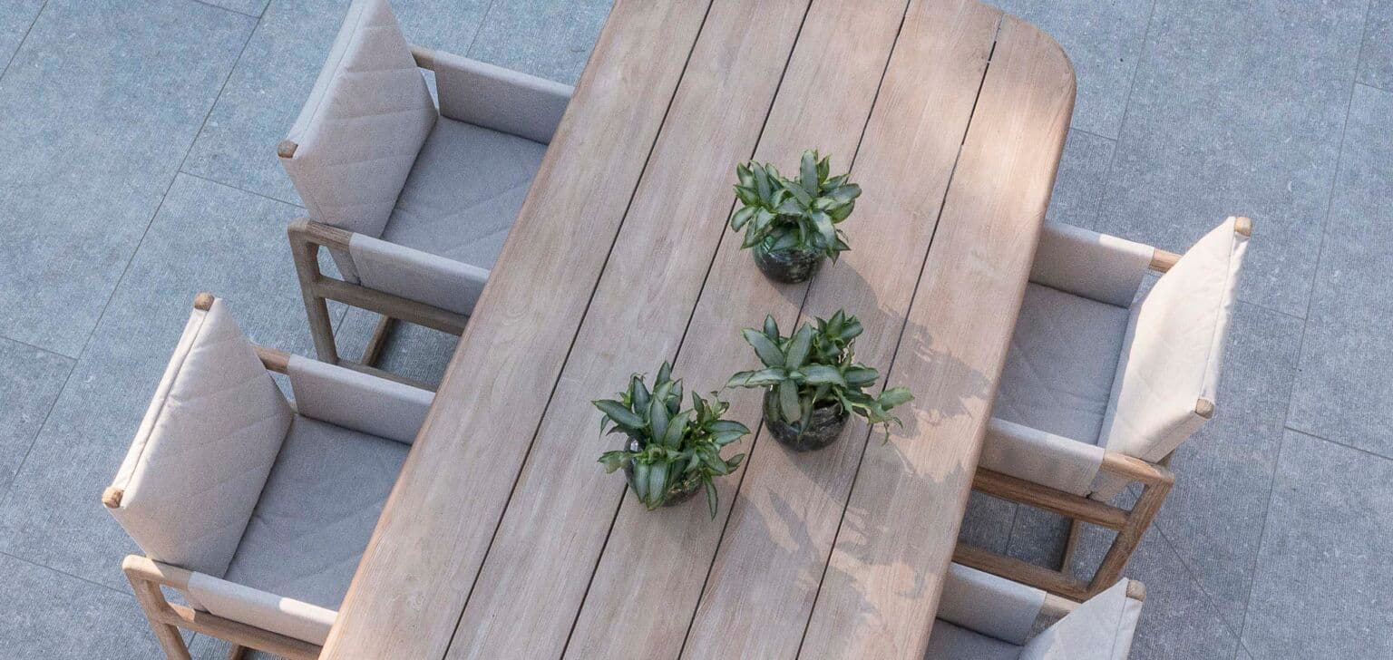 Gommaire-outdoor-teak-furniture-dining_table_carlo-G699-NAT-Antwerp-1536x728.jpg